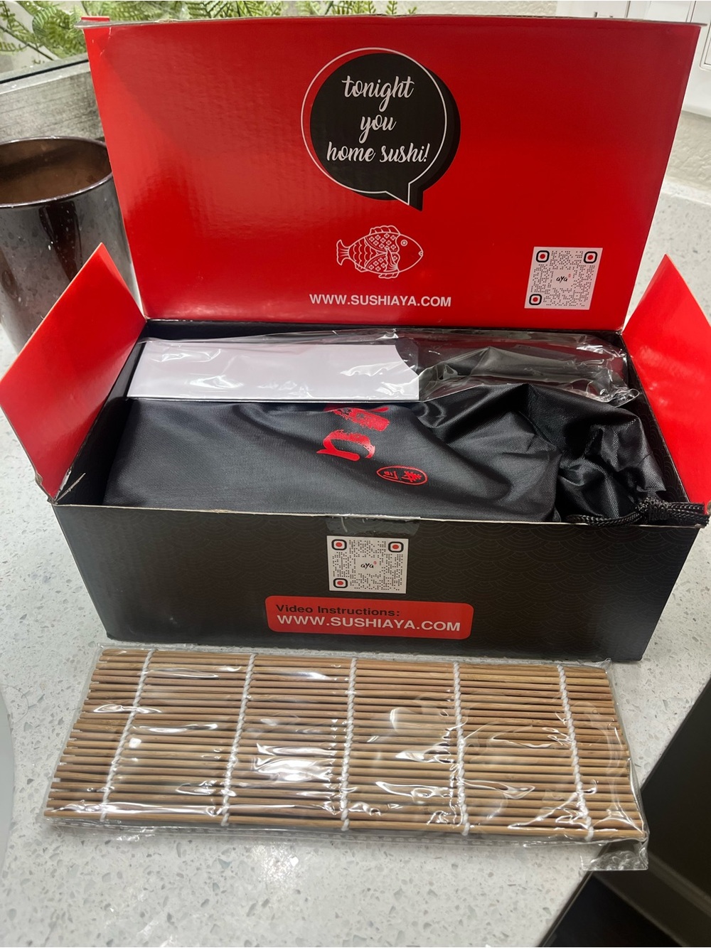 SushIaya Sushi Making Kit in Black & Red